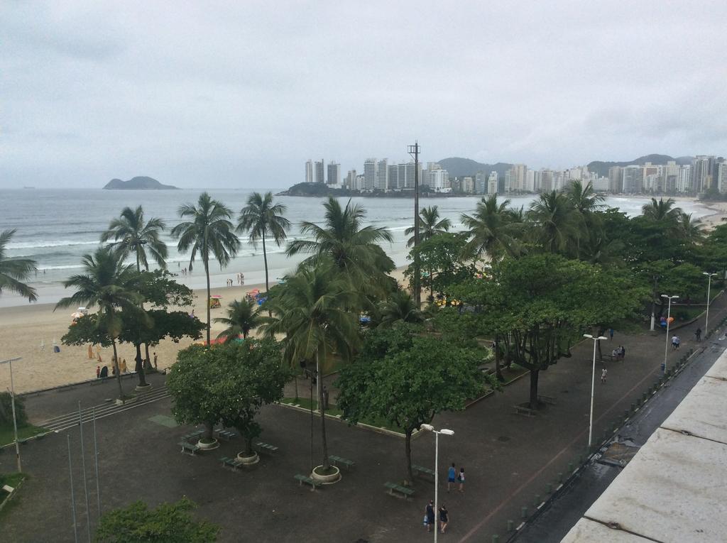 Pitangueiras Frente Total Mar Pe Na Areia Apartment Guaruja Exterior photo